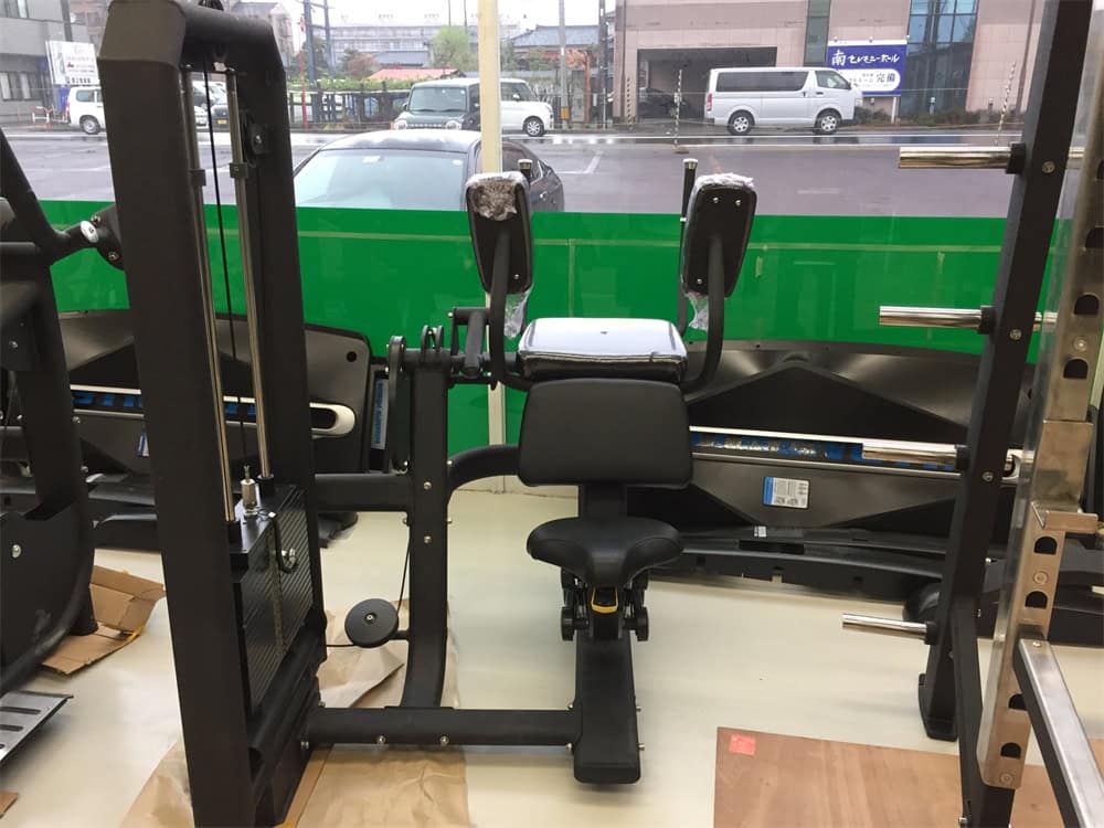 Gym members training with Shandong Tianzhan fitness equipment